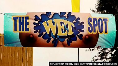 Irina Voronina in Piranha 3D