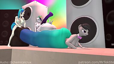 tavi vinyl cockvore