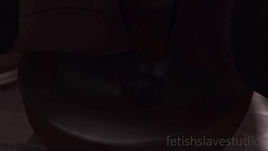 fx-tube com/fss heavy rubber slave girl bondage and fedom in the toilet