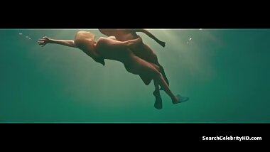 Kelly Brook - Piranha 3D (2010)