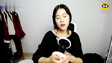 Chinese girl 3dio fast heartbeat